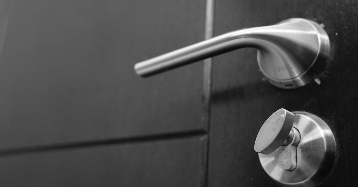 locksmith service technician — Bridgeview Locksmith