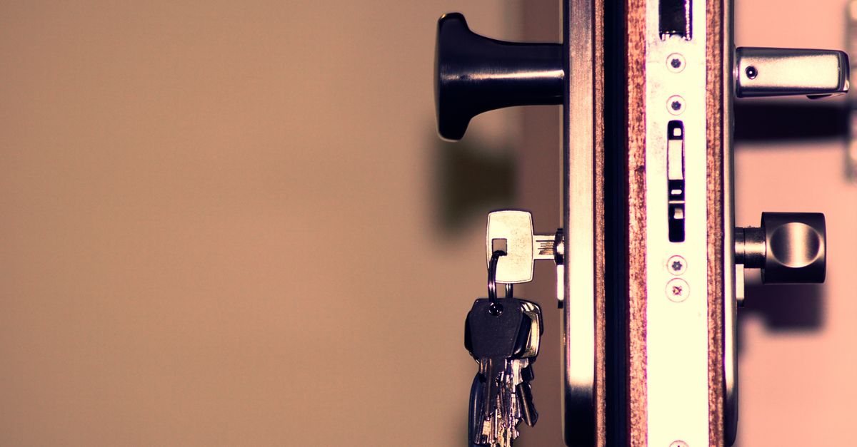 front door lock key — Bridgeview Locksmith